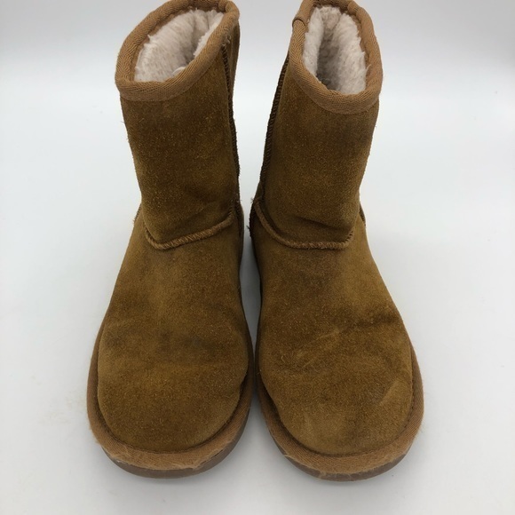 UGG Women’s Chestnut Brown Suede Shearling Lined Classic Short II Boots Size 5.5 - Picture 11 of 13